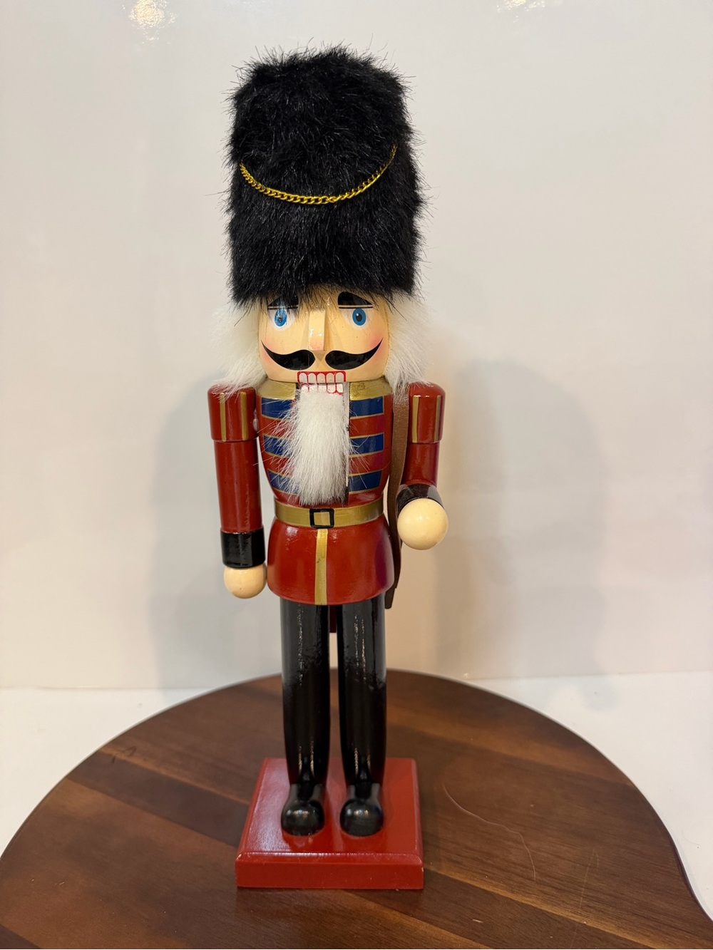 Kirkland Signature Wooden Soldier Nutcracker Guard Faux Fur Tall Hat Vintage Box